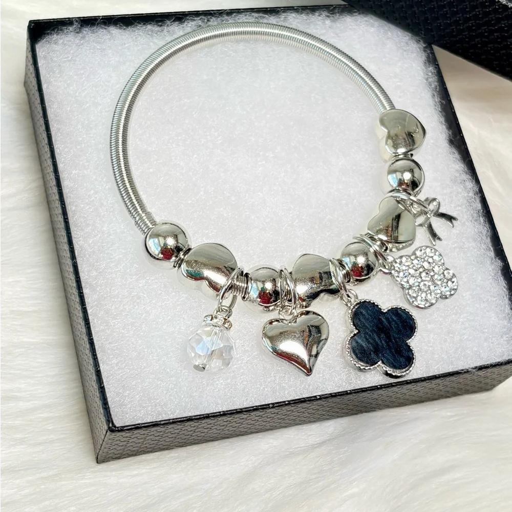 Silver Clover Charm Bracelet with Hearts - Picture 5 of 14